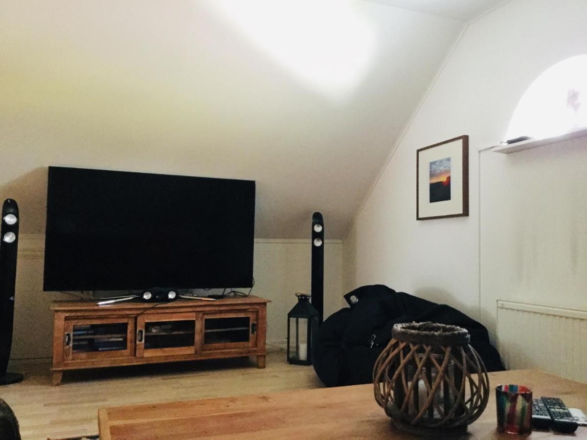 Naera Till Havet Och Staden Harestad Exterior foto